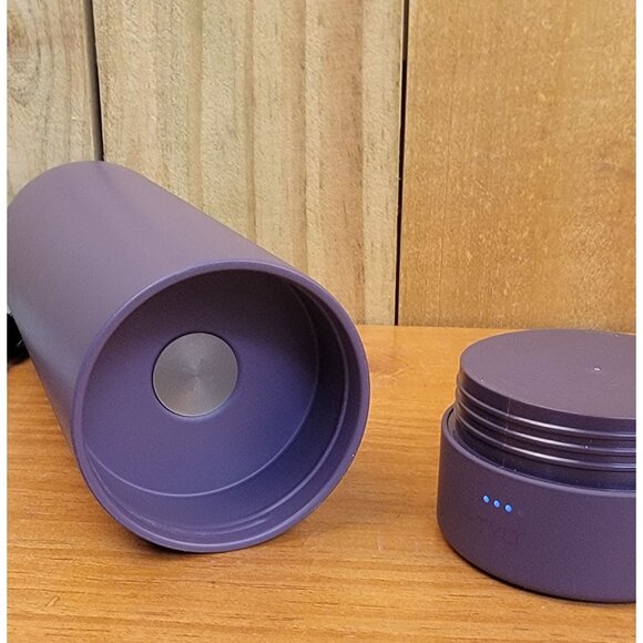 TYLT Bottle 2.0 with Portable Power Bank and Wireless Charger - Picture 13 of 16